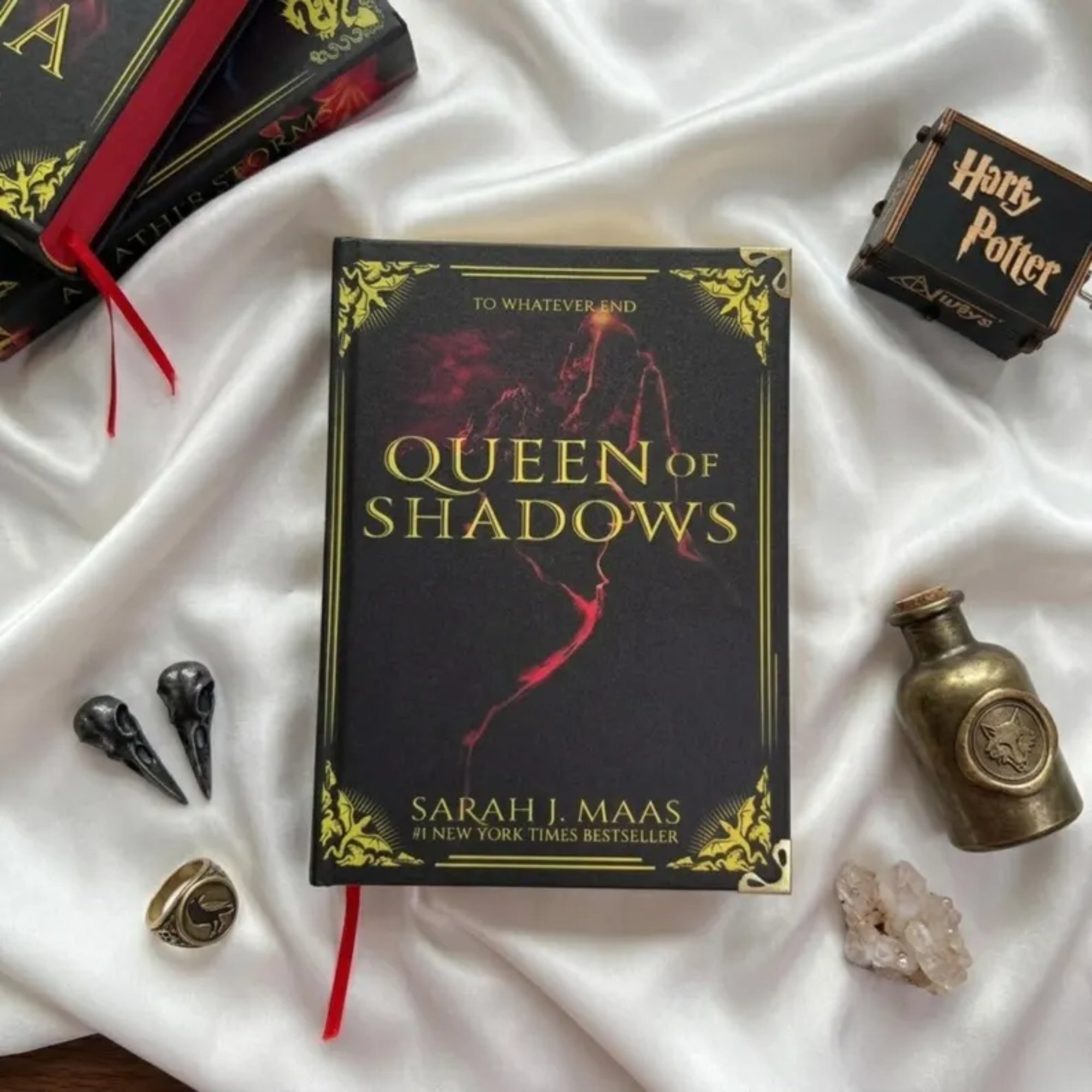 Throne of Glass Series – Sarah J. Maas Hardcover Fantasy Novels with Magic, Adventure & Epic Battles